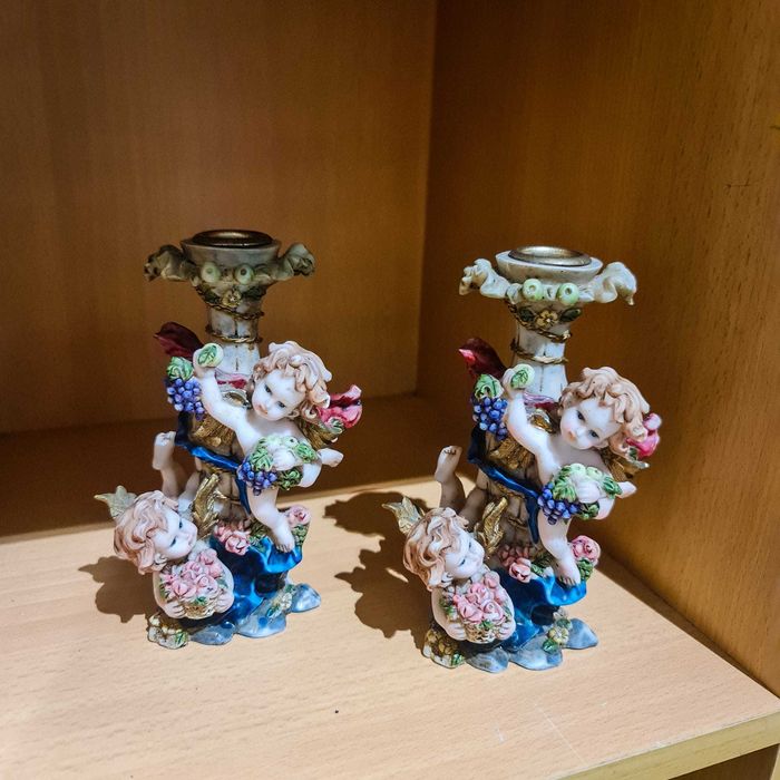 Par Castiçais Barrocos com Querubins – Pintados à Mão