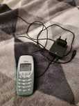 Nokia 3510i z ładowarka