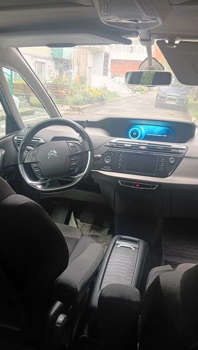 Комфортне, чудове авто для всієї родини. ( Можливий торг)