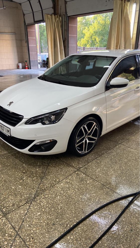 Пежо 308 Peugeout 308