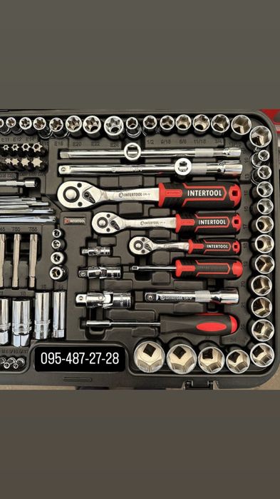 Набір інструментів на 233 од. INTERTOOL ET-8233 серия STORM Cr-V