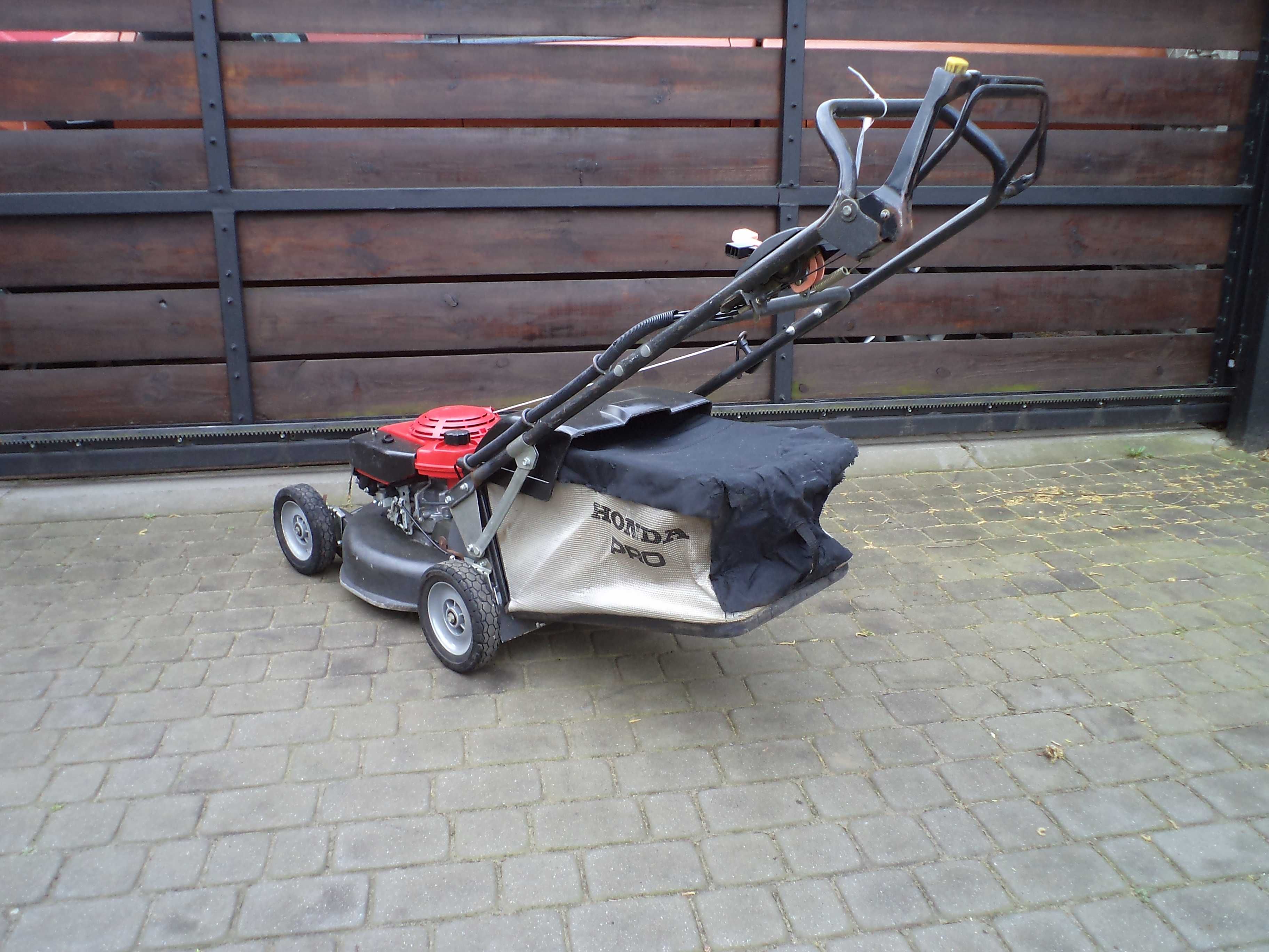 Kosiarka spalinowa Honda HRH 536 sprzęgło noża Hydrostatic Wał kardana