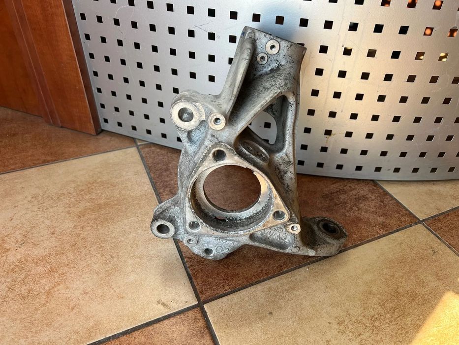 ZWROTNICA PIASTA KOŁA PRZÓD PRZEDNIA LEWA AUDI A3 RS3 RS 3  8 V 2018r 8V0407257 A 8V0407257A