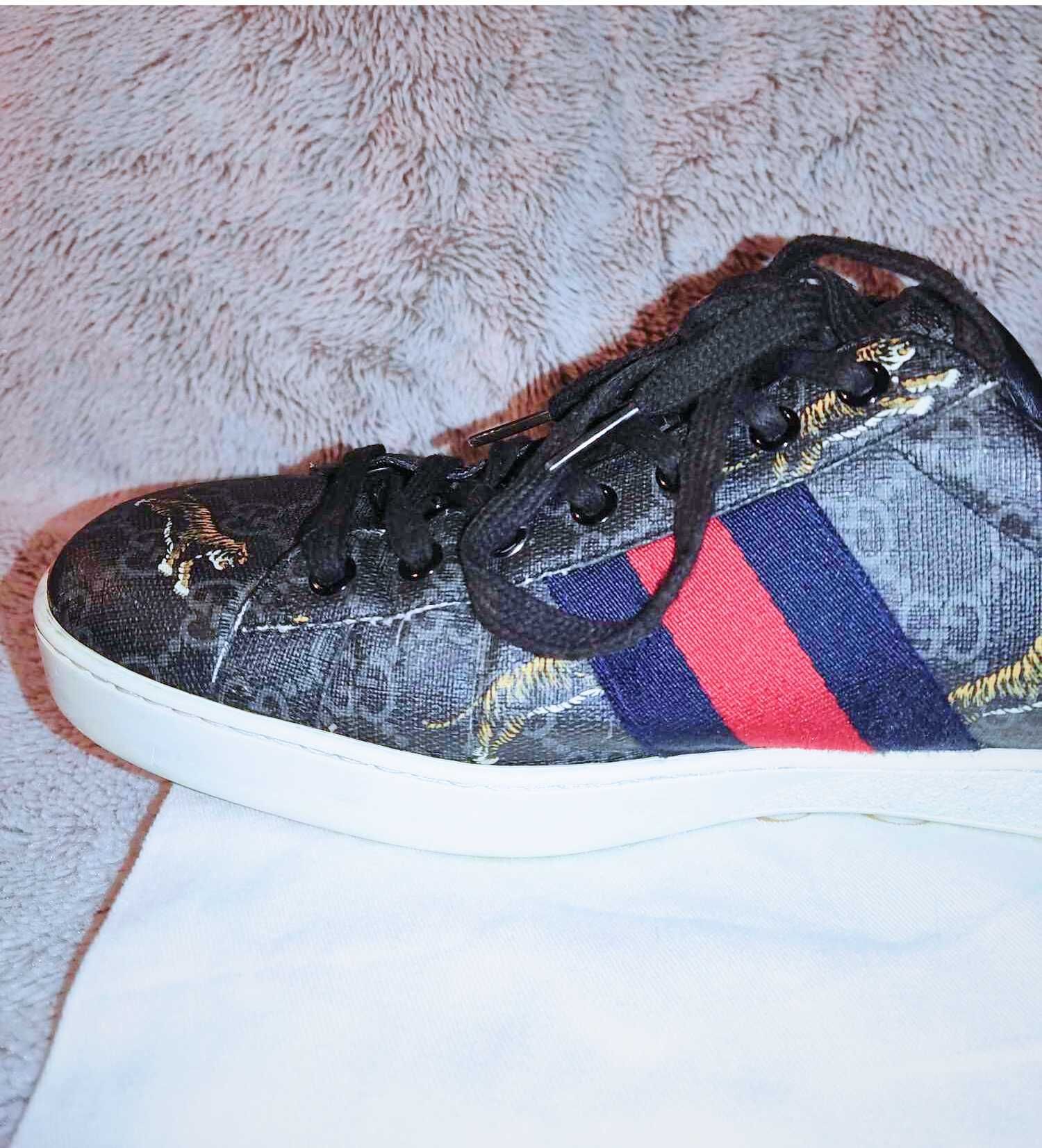 sapato gucci ace gg supreme tiggers [$1000+]