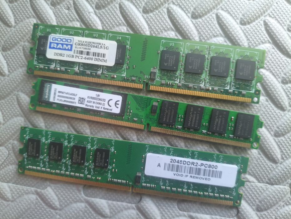 Оперативна пам'ять ddr2 800 2gb, 1gb оптичний привід  LG DWD-RW