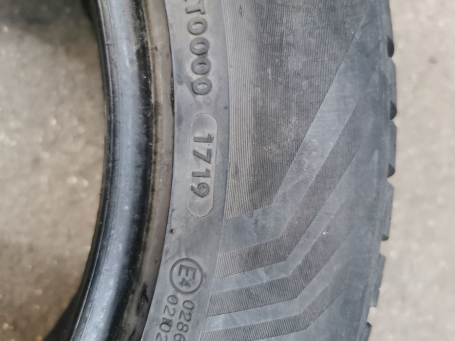 Para opon 215/60R17 96H Vredestein Quatrac Pro
