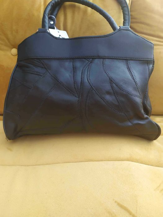 f4 Vera Pelle torebka 5541 skóra łatki czarna