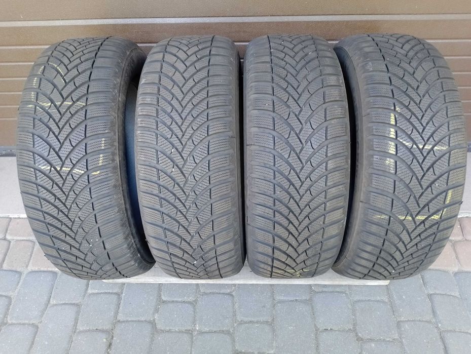 Opony Zimowe 225/55R17 101V XL Semperit (Continental), 8mm 2024r Radom