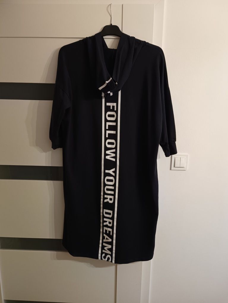 Czarna sportowa sukienka Megi L/XL