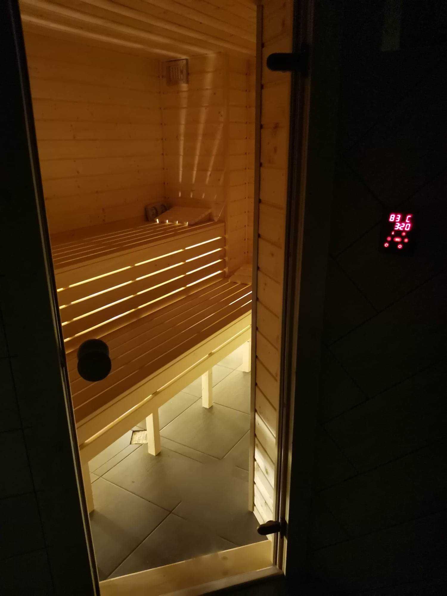 Wolny POKÓJ Noclegi Kęty jacuzzi SAUNA łazienka las natura