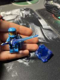 Lego alien defender spaceman pilot