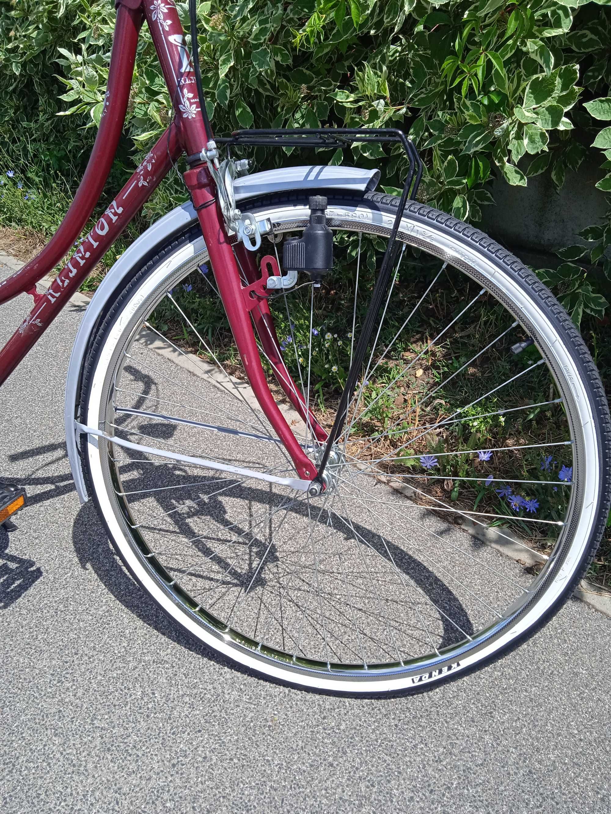 Ładny rower damski miejski 26 wiśniowy retro vintage damka