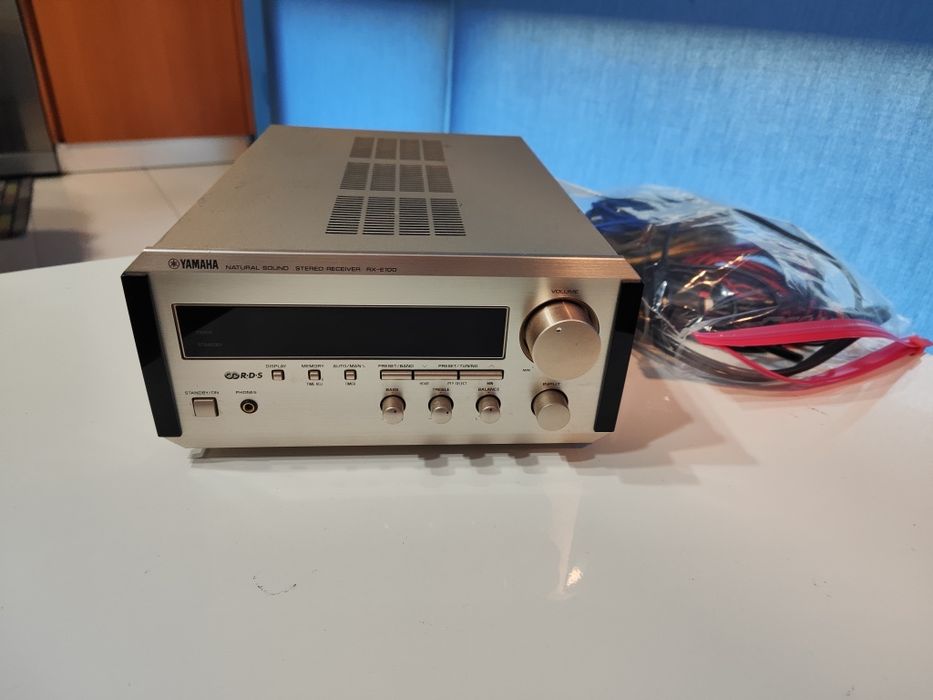 Amplificador Yamaha RX-E100