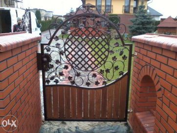 Bramy, balustrady, ogrodzenia kute