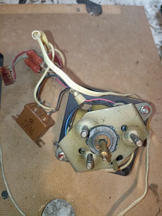 Продається електродвигун ЭДГ-4, в робочому стані.