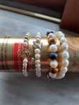 Pulseiras de pedra de água doce e prata dourada