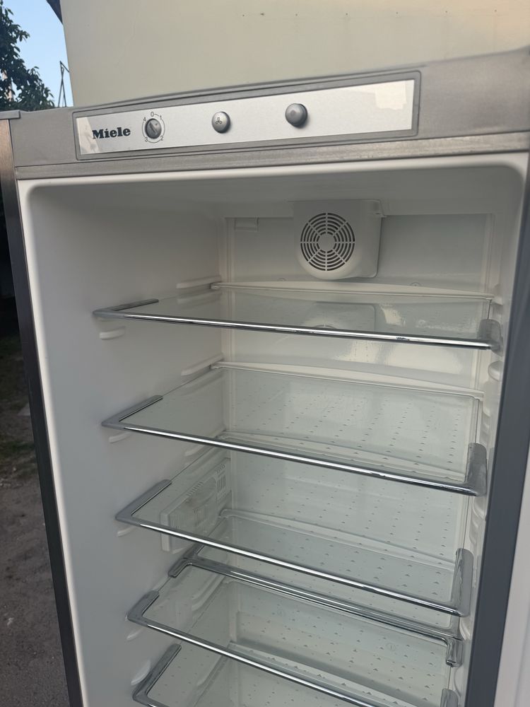Холодильник однокамерний Miele 1,85см