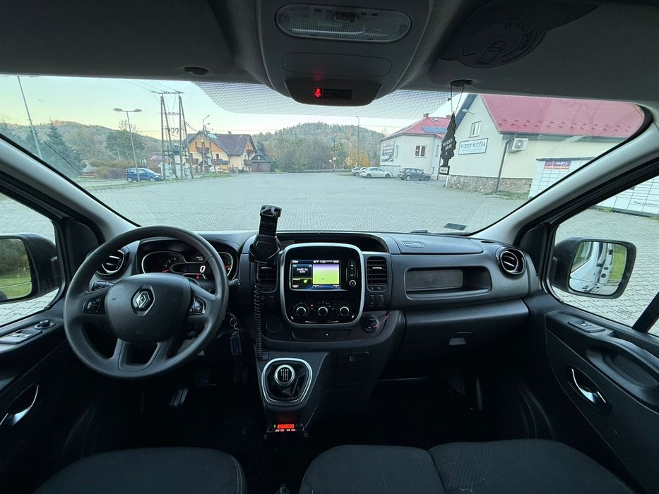 Renault Trafic long brygadówka 2020 rok