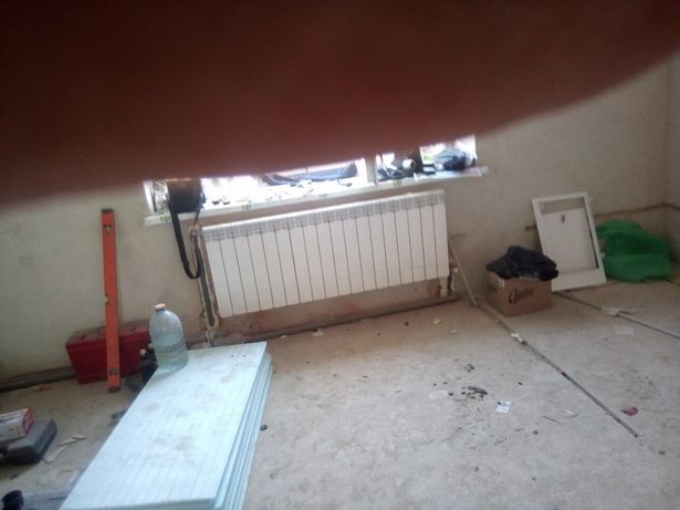 Встановлюємо опалення,проводимо воду каналізацію монтуємо  сантехніку