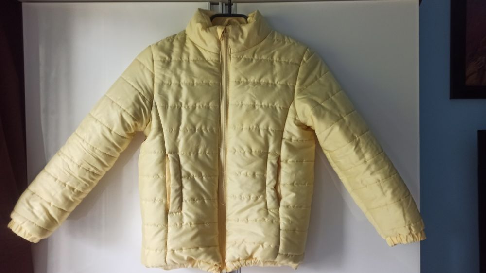 Jesienna kurtka pikowana żółta 134