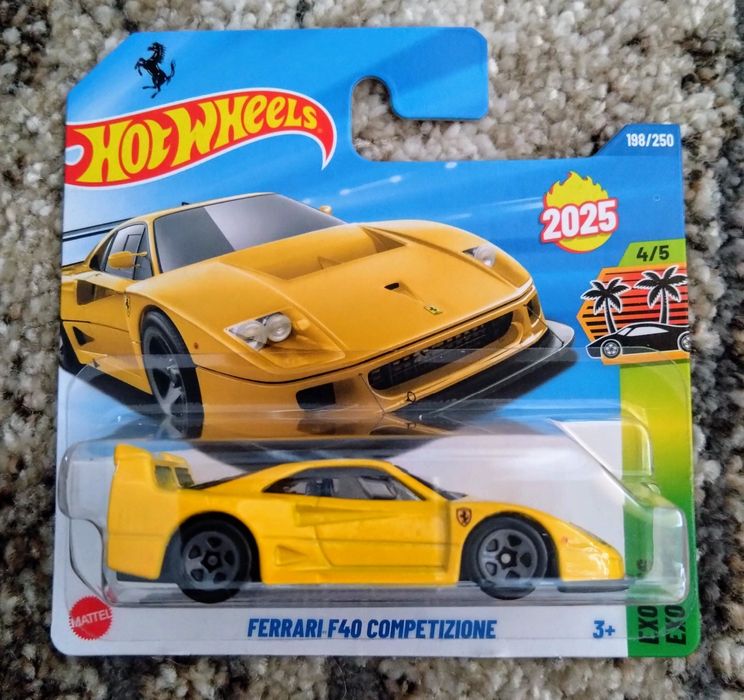 Hot Wheels Ferrari F40 Competizione _OPIS_