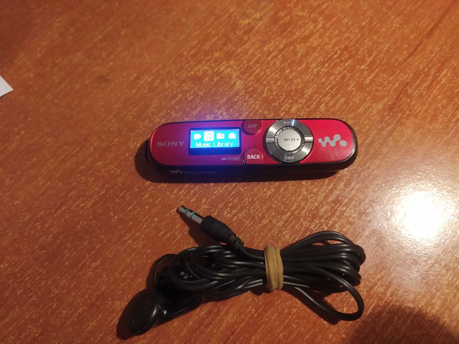 Odtwarzacz muzyczny MP3 SONY NWZ-B142F pojemność 2 GB