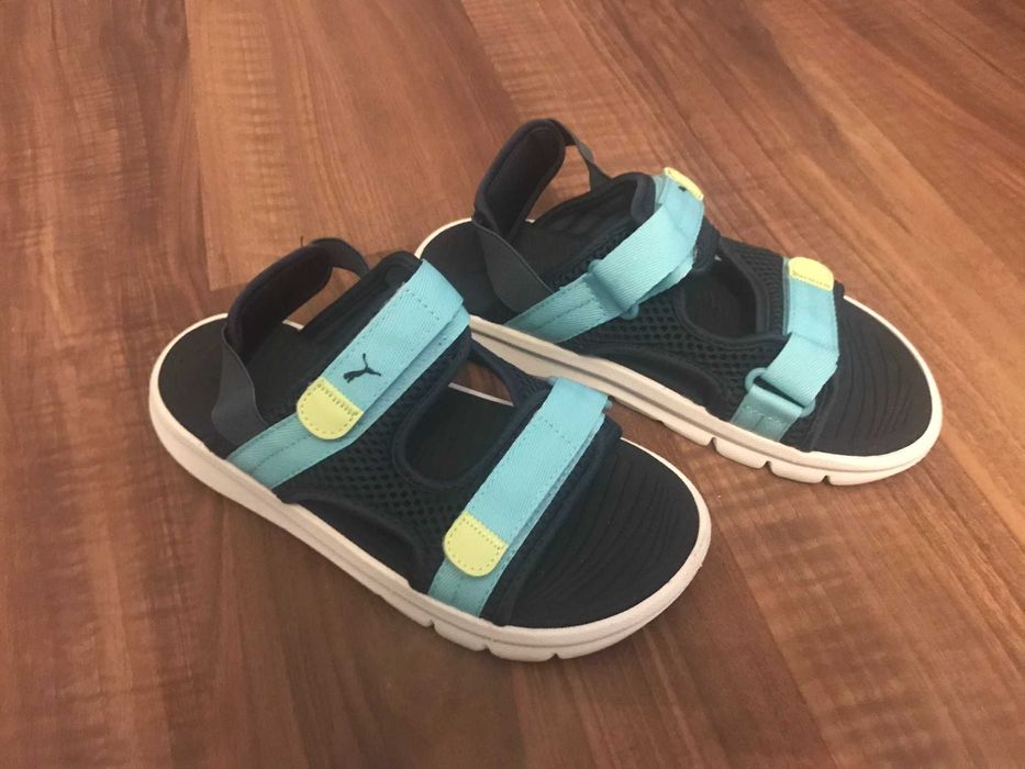 sandały Puma Evolve Jr z metki r. 37, wypada na r. 36,  wkładka 23 cm