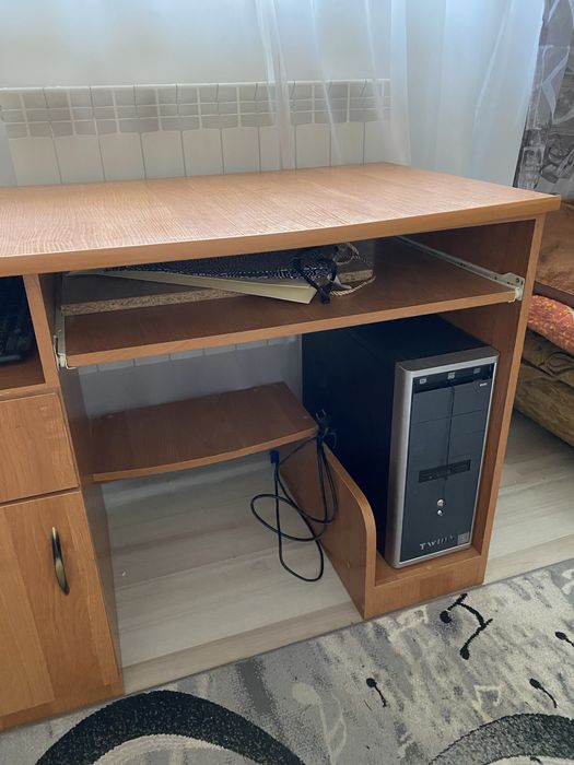 Meble do pokoju plus biurko