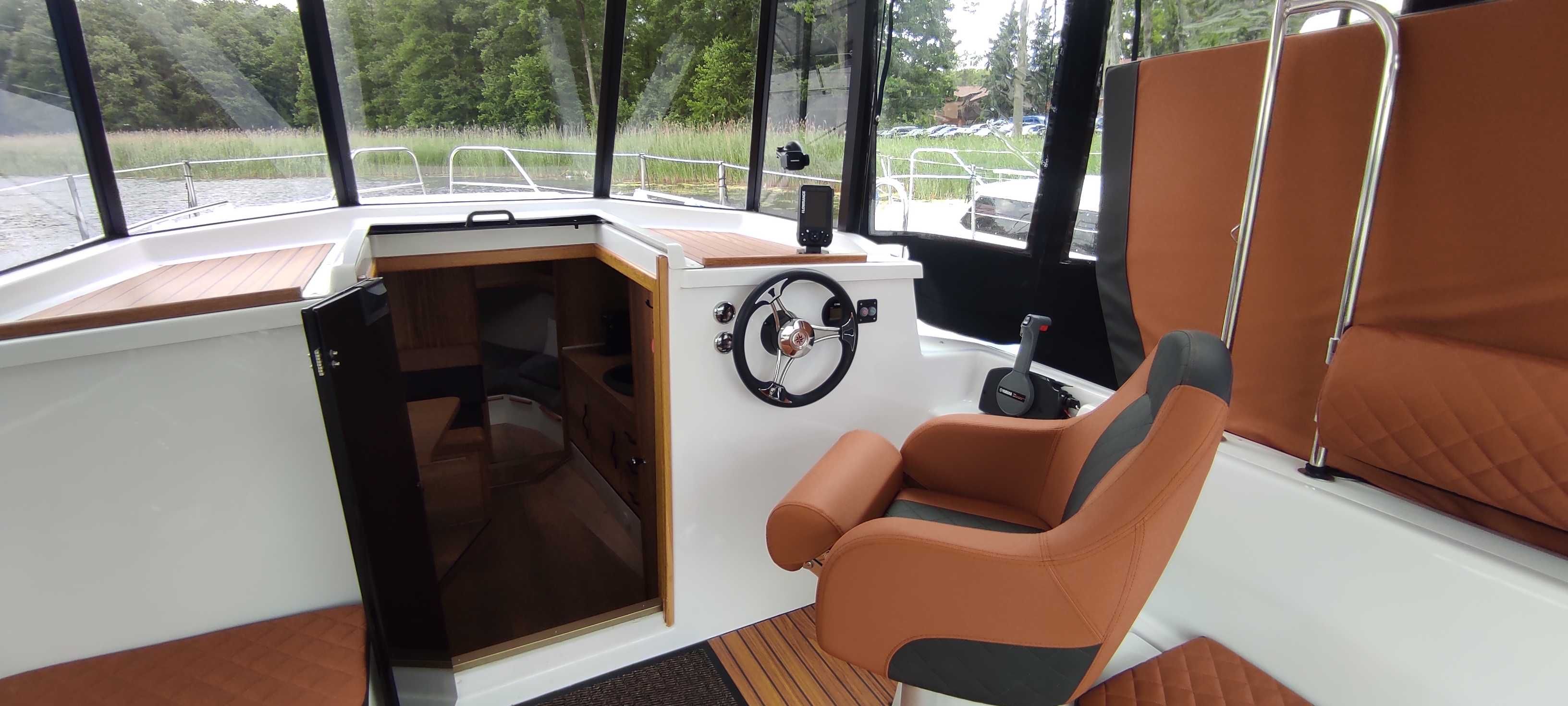 Czarter jachtu  Calipso 750, bez patentu, HauseBoat, Mazury Mazury