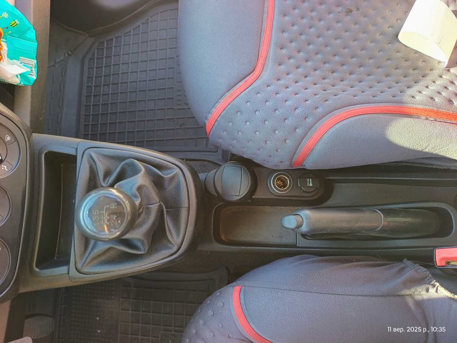 Fiat Qubo 2019, I покоління (FL) • 1.4 (77 к.с) • Base