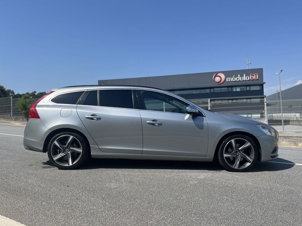 Volvo V60 D3 R-Design