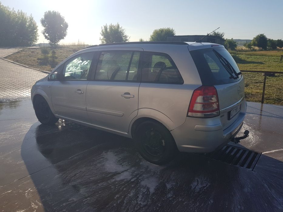 Продам Opel Zafira