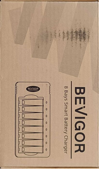 Carregador de pilhas AA e AAA , dá para 8 pilhas