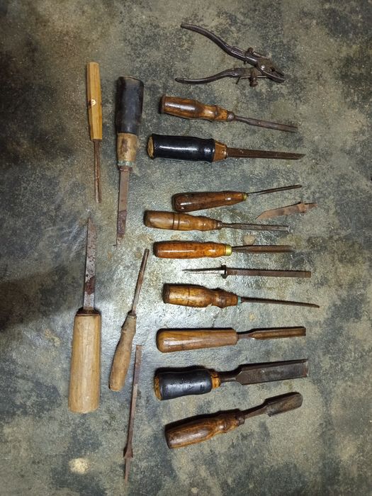Conjunto de ferramentas antigas carpintaria