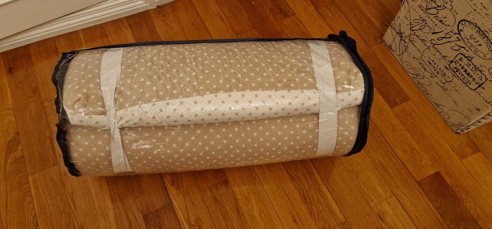 Cama viagem bebé negociável ( baixa preço)