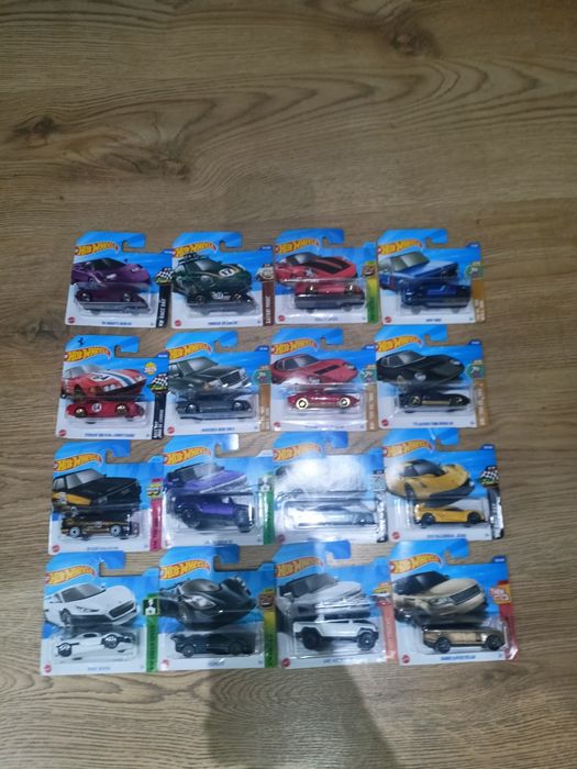 Hot wheels 16 okazja