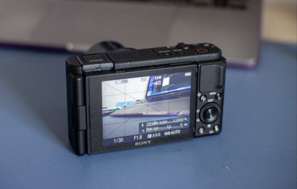 Sony ZV-1A com flash