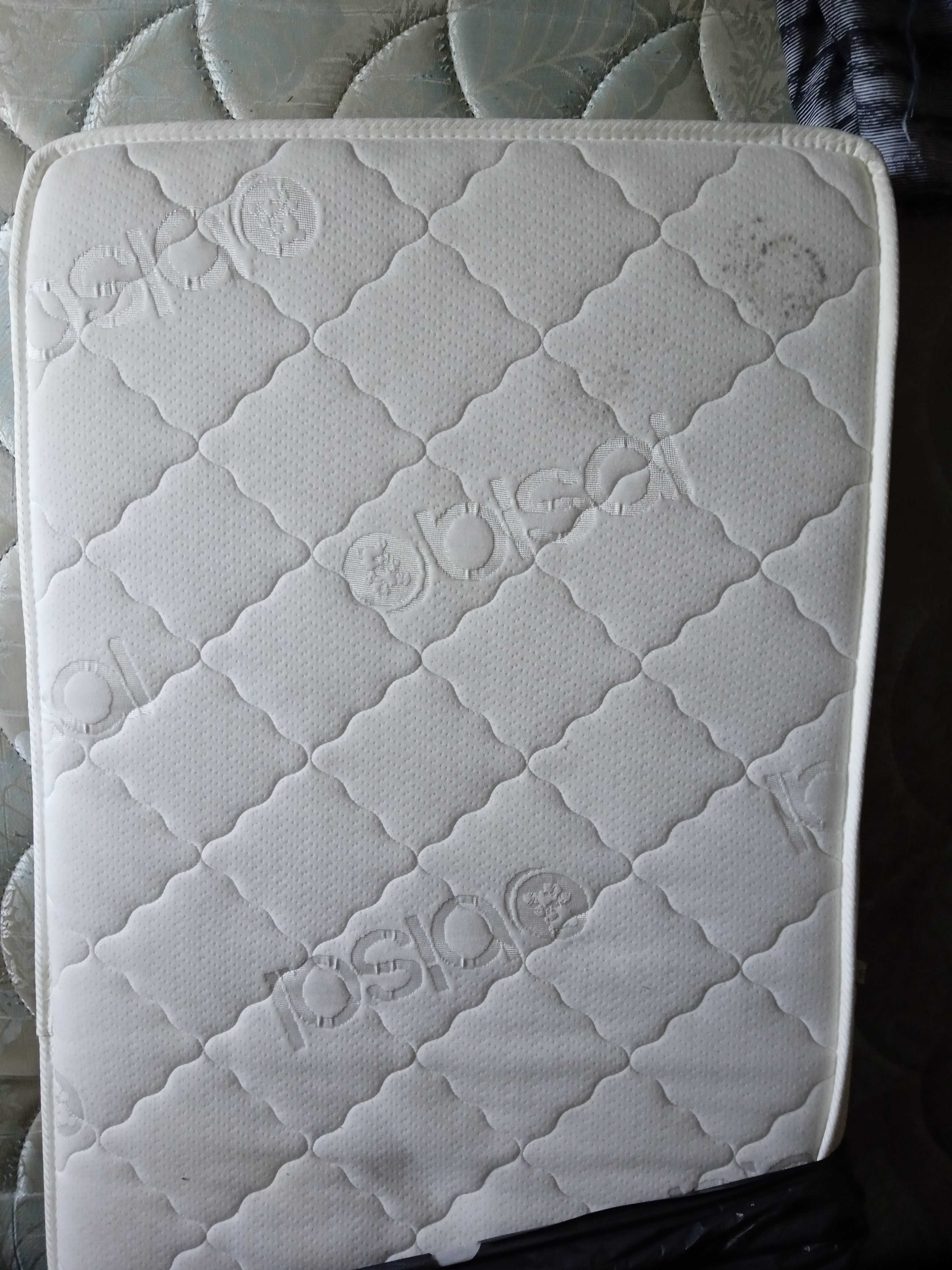 Cama de bebé/criança da marca Chicco