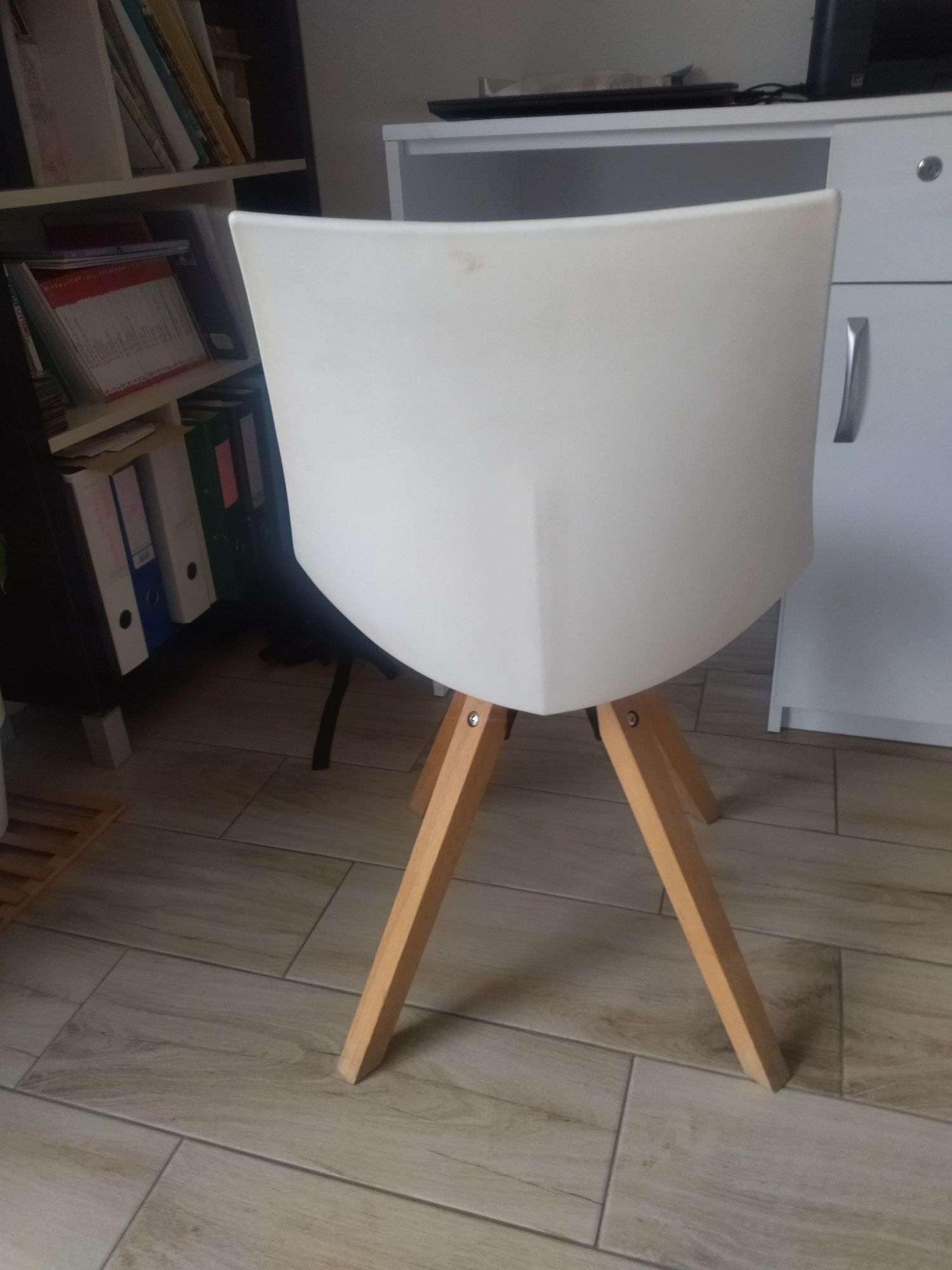 Sprzedam biurko i krzesło