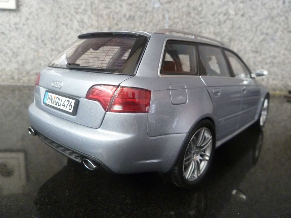 1:18 Minichamps Dealer Edition, Audi RS 4 Avant, AutoArt