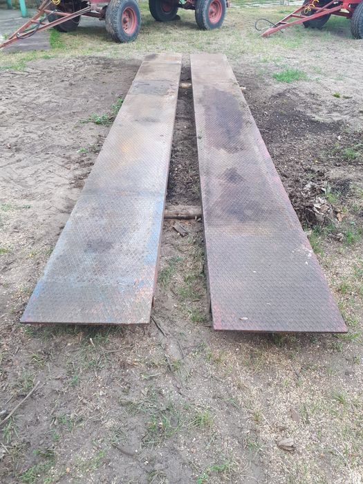 Najazdy stalowe, podest stalowy, rampa stalowa