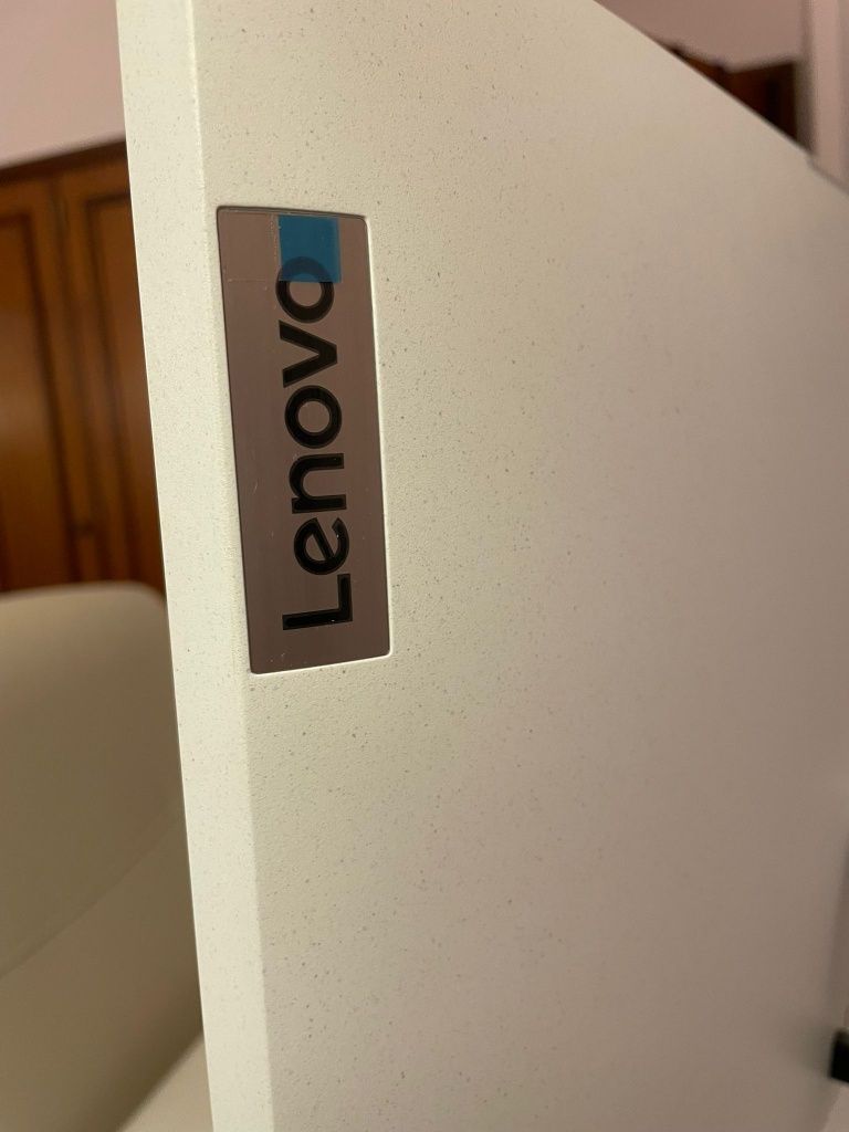Monitor All in One Lenovo