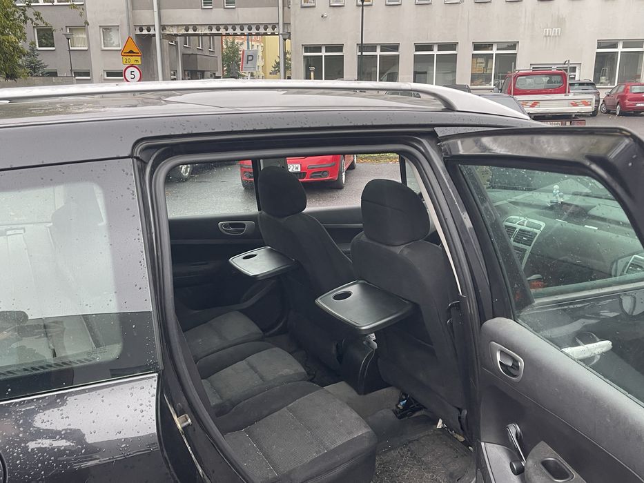 Samochod Peugeot 1.6 z gazem
