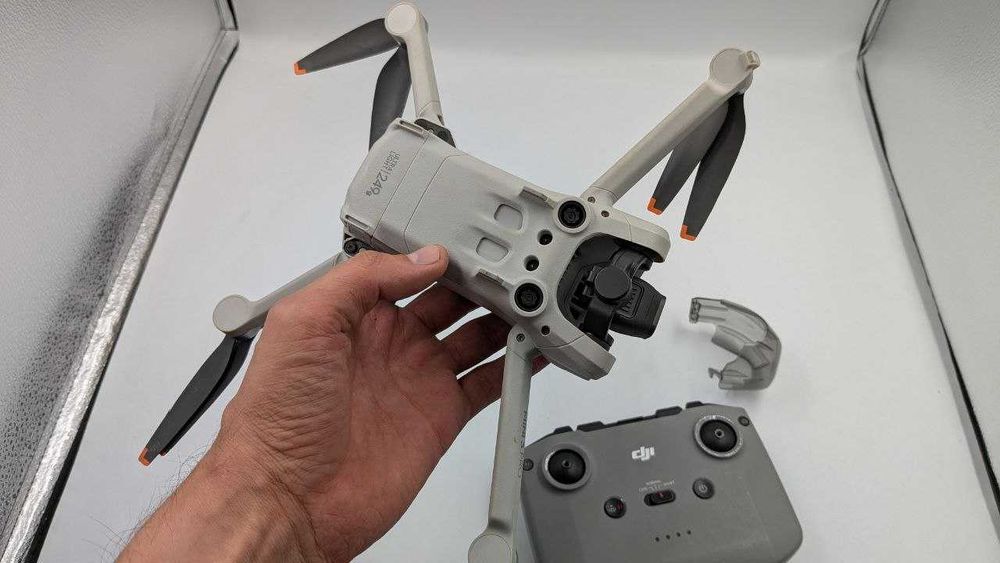 Дрон DJI Mini 3 Pro у чудовому стані!