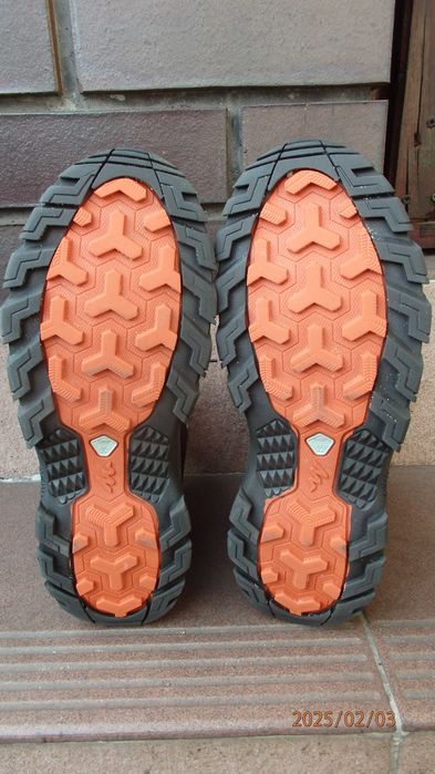 Buty zimowe męskie marki Quechua rozmiar 42.