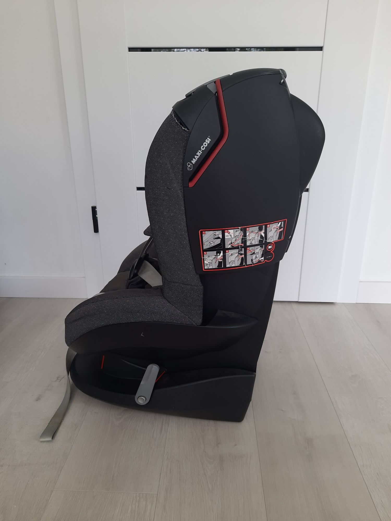 Fotelik samochodowy Maxi Cosi Tobi 9-18 kg