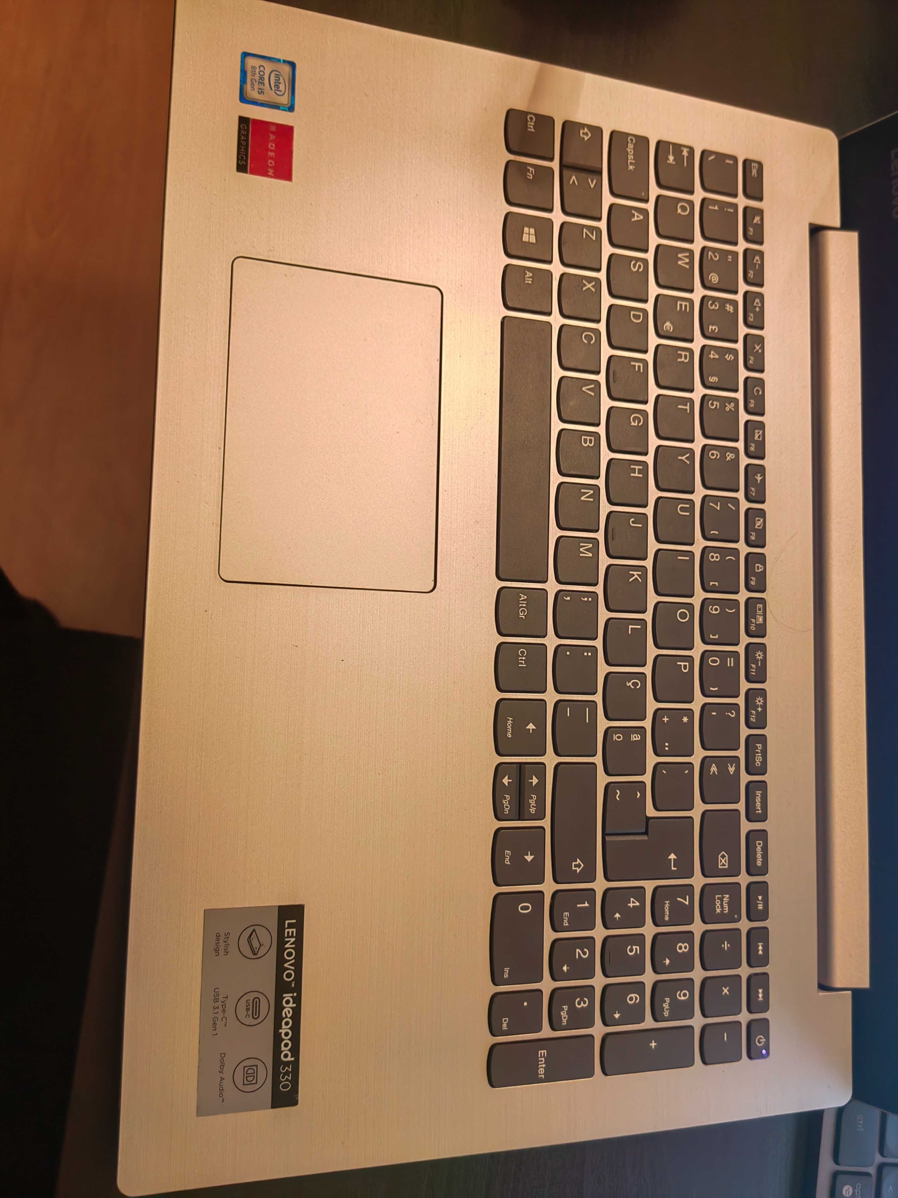 Portátil LENOVO Ideapad 8GB RAM 240GB SSD