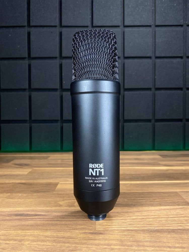 Микрофон Rode NT1