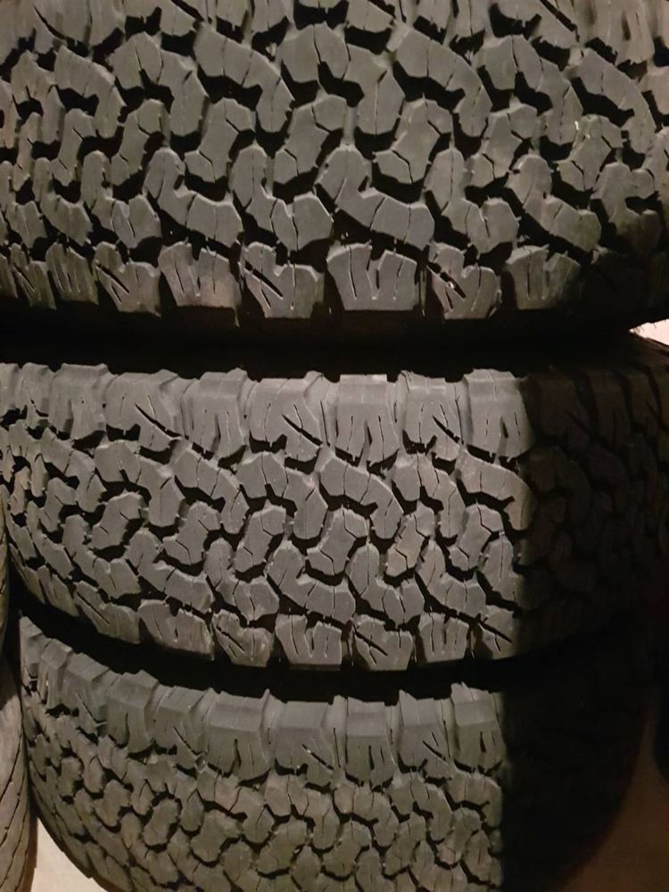 BFGoodrich All-Terrain T/A KO2 265/75 R16