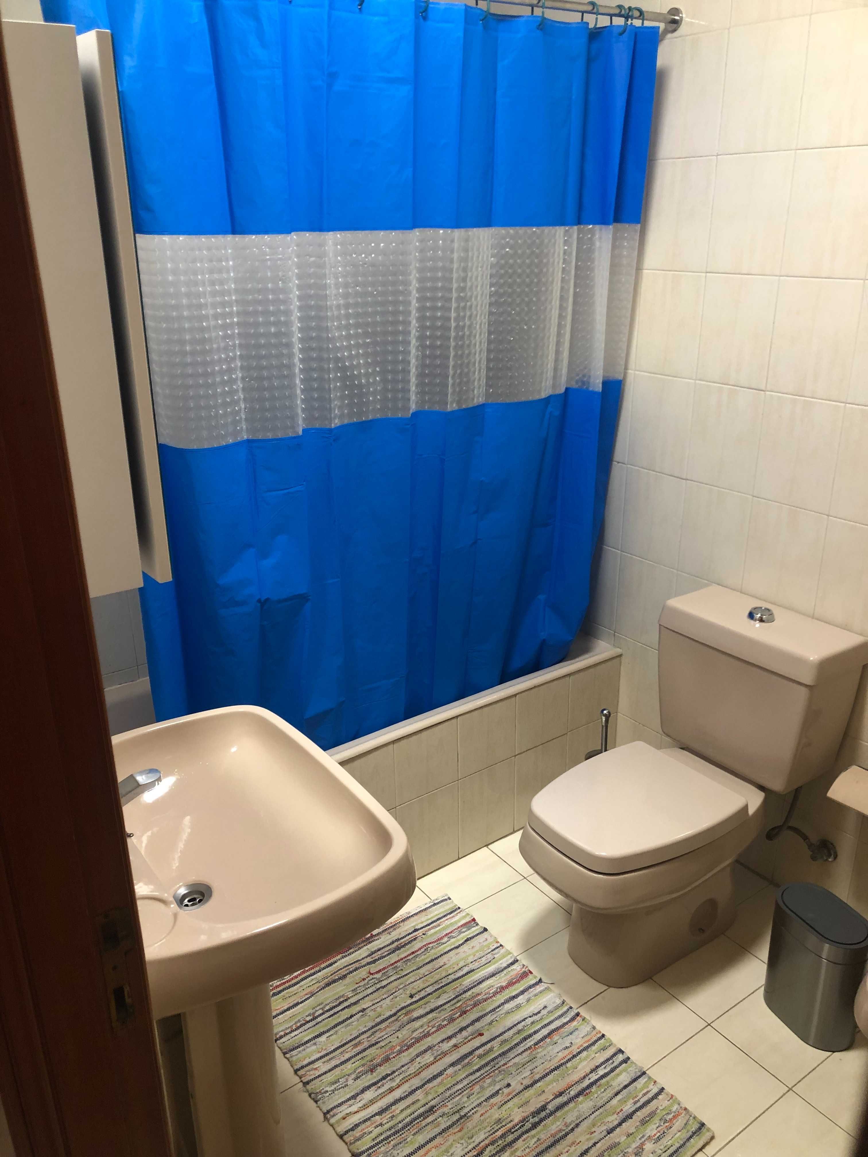 Quarto em apartamento T2